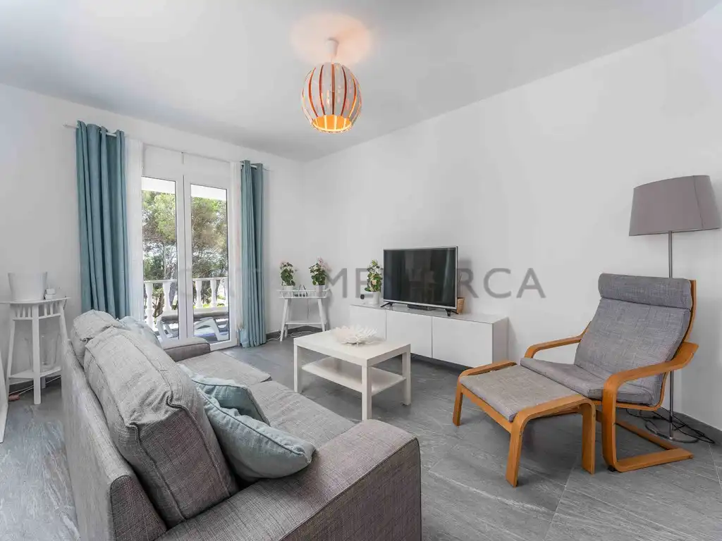 Sala d'estar de Casa o xalet en venda en Ciutadella de Menorca amb Aire condicionat, Jardí privat i Terrassa
