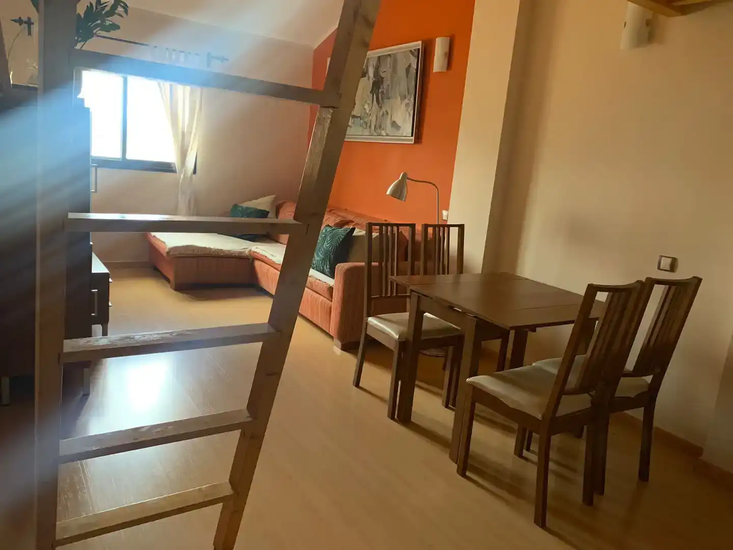 Sala d'estar de Pis de lloguer en Telde amb Parquet i Moblat