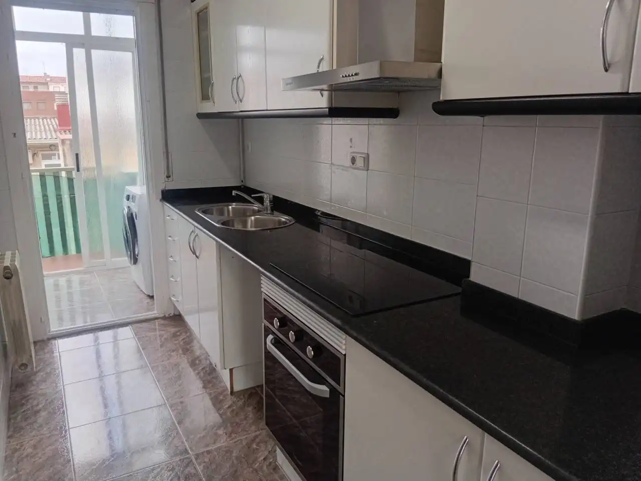 Kitchen of Flat for rent in Nord-est