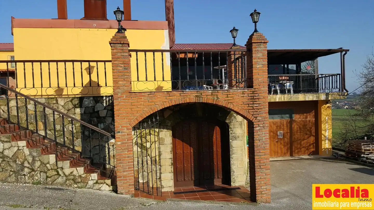 Buildings for sale in Santillana del Mar