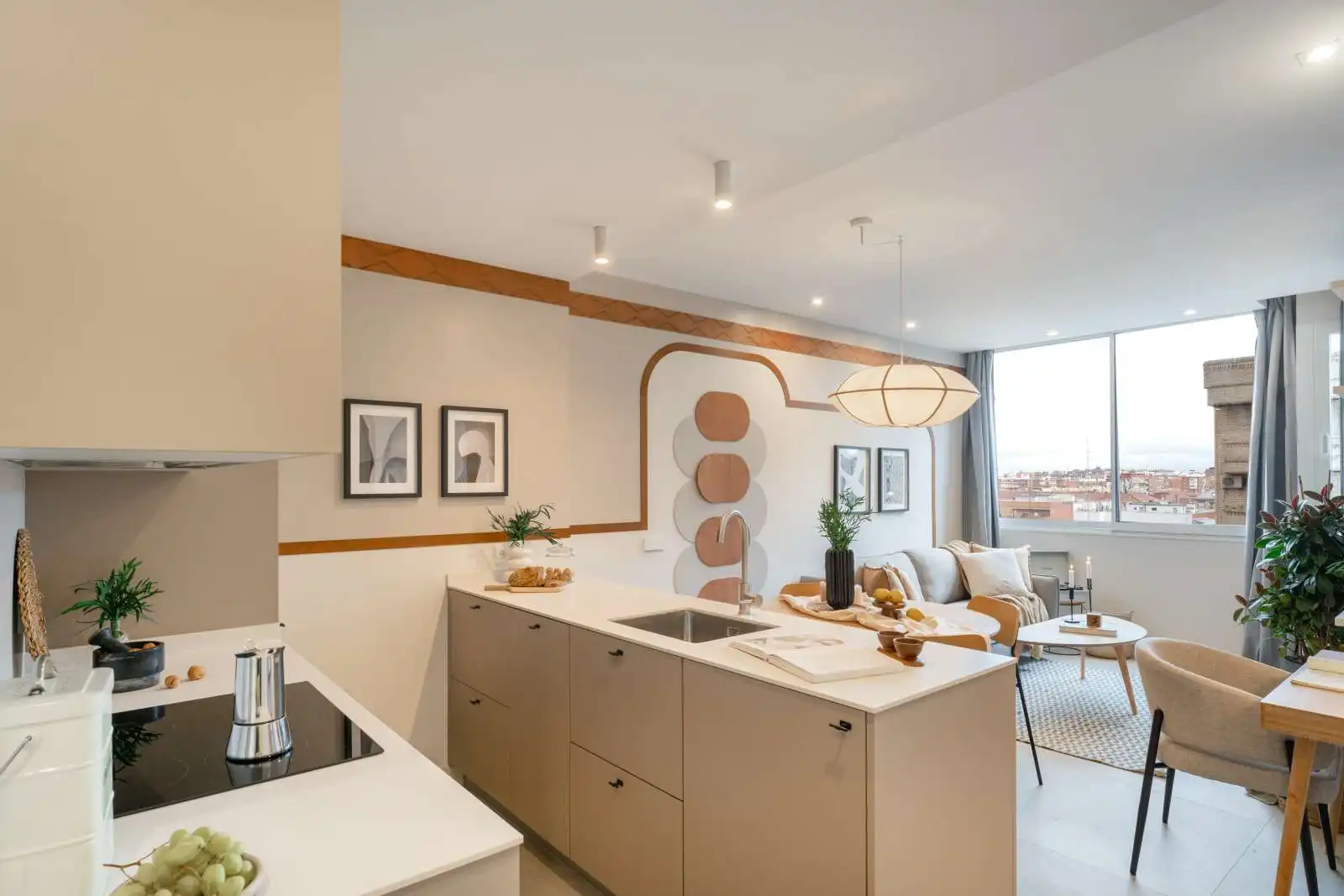 Cuina de Apartament per a compartir en Madrid amb Aire condicionat, Terrassa i Moblat