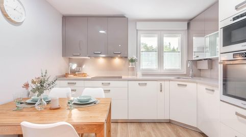 Foto 2 de Piso en venta en Avenida Noreña de, 10, La Pola Siero, Siero