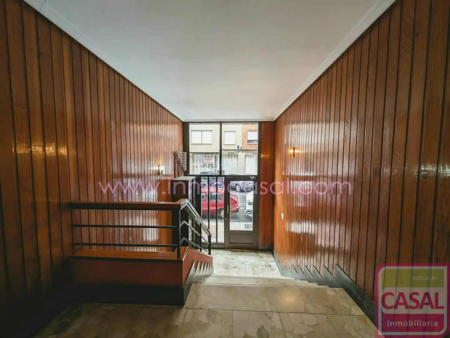 Piso en venta en Oviedo  con Calefacción, Trastero y Amueblado