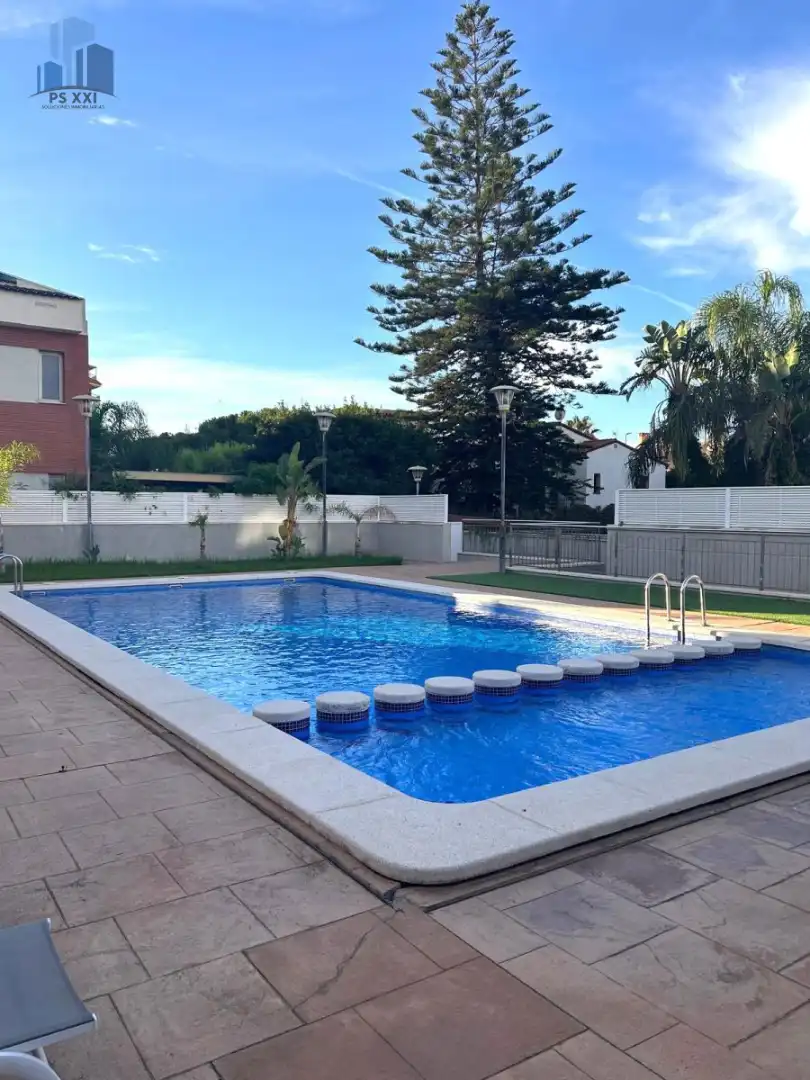 Piscina de Casa o xalet en venda en Burriana / Borriana amb Aire condicionat, Calefacció i Terrassa