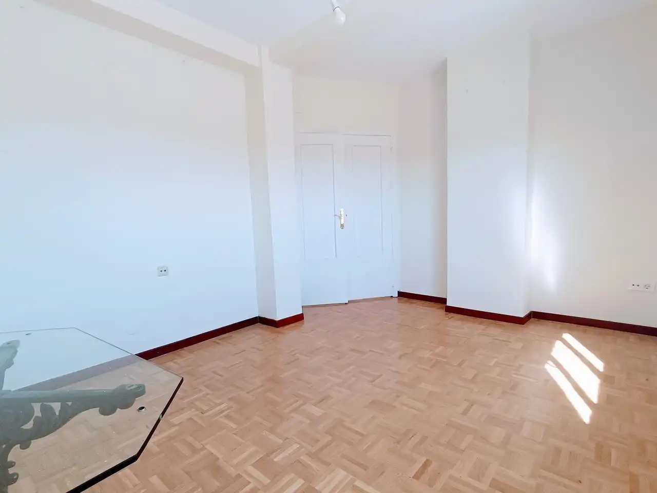 Sala de estar de Ático de alquiler en Madrid con Aire acondicionado, Calefacción y Parquet