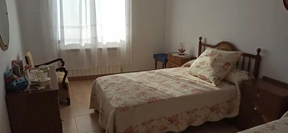 Bedroom of Houses for sale in Navalpino  with Heating and Terrace