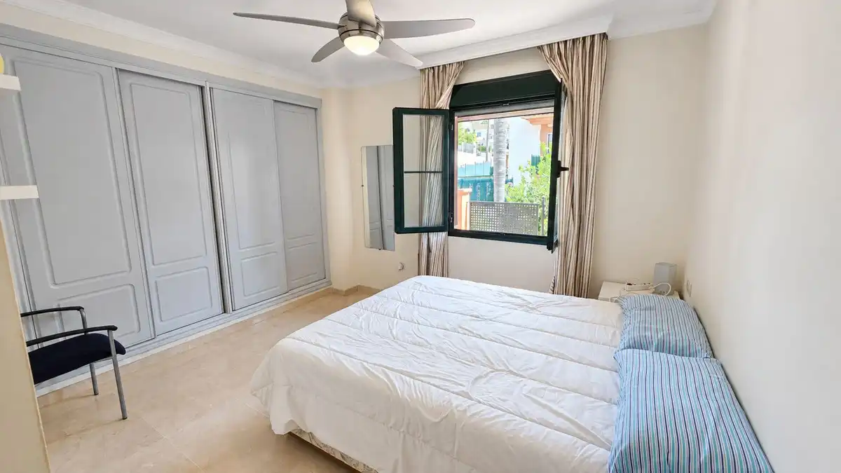 Apartment with lift for sale in Estepona Pueblo, imagen 4