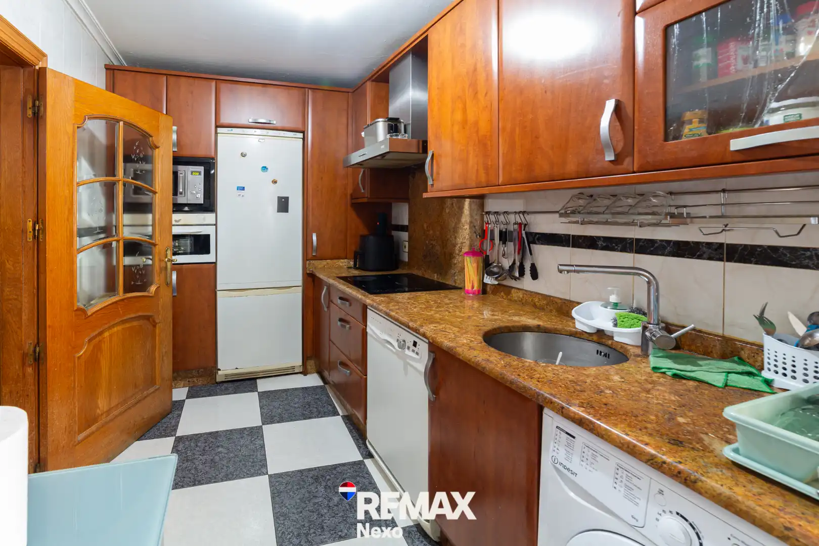 Kitchen of Flat for sale in Benavente  with Heating, Parquet flooring and Furnished