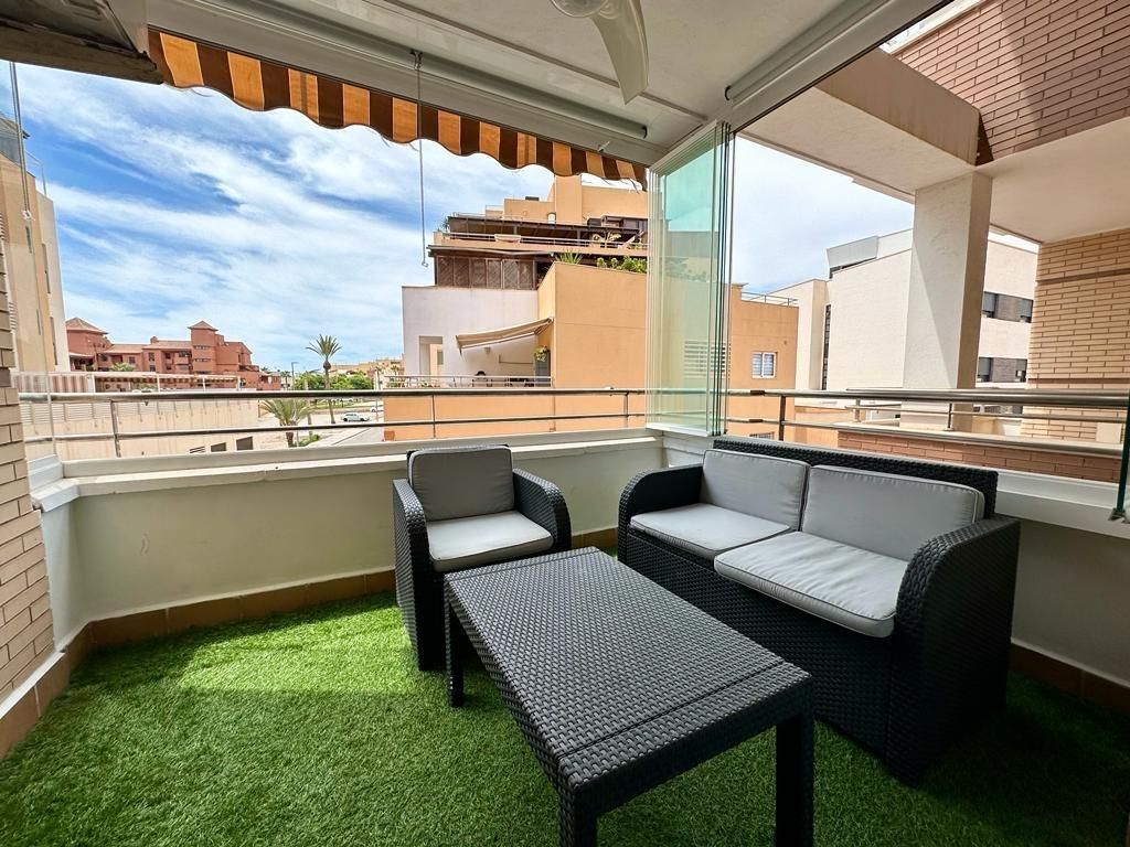 Flat to rent in Aguadulce Sur