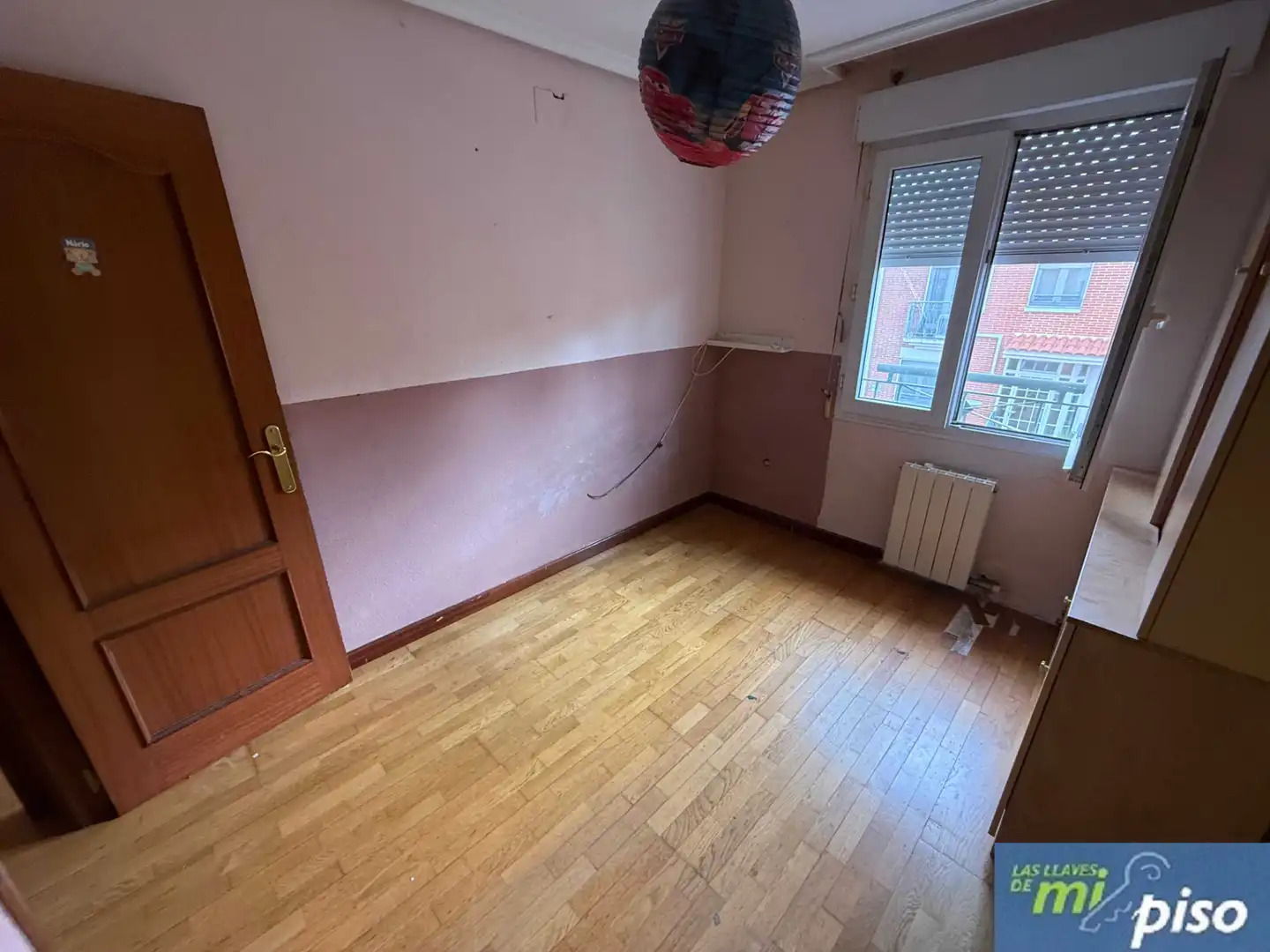 Dormitori de Casa adosada en venda en Cigales amb Calefacció, Jardí privat i Parquet