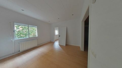 Foto 3 de Piso en venta en C/ Cadí, El Turó de la Peira, Barcelona Capital