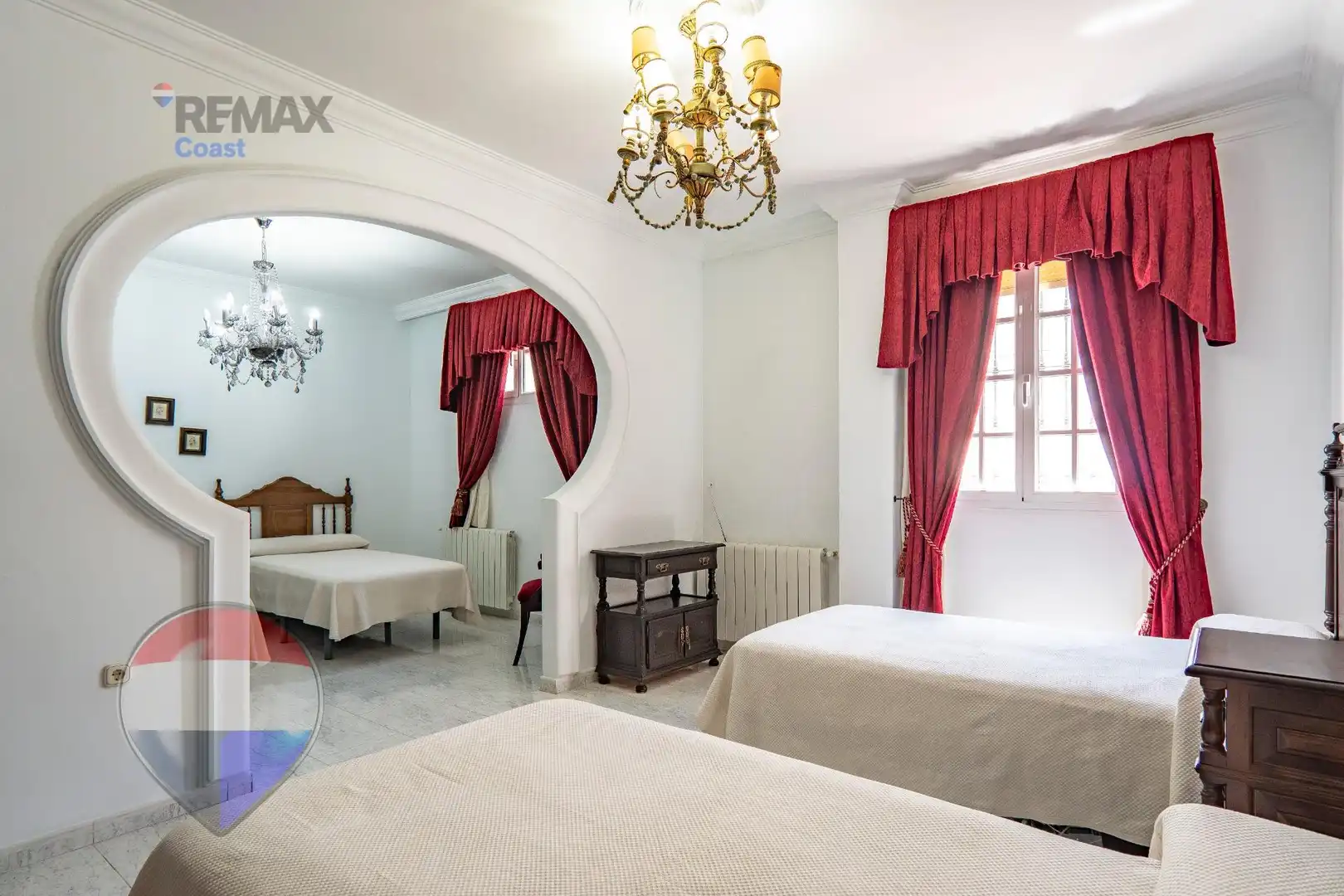 Bedroom of Houses for sale in Cuevas Bajas  with Heating, Private garden and Swimming Pool