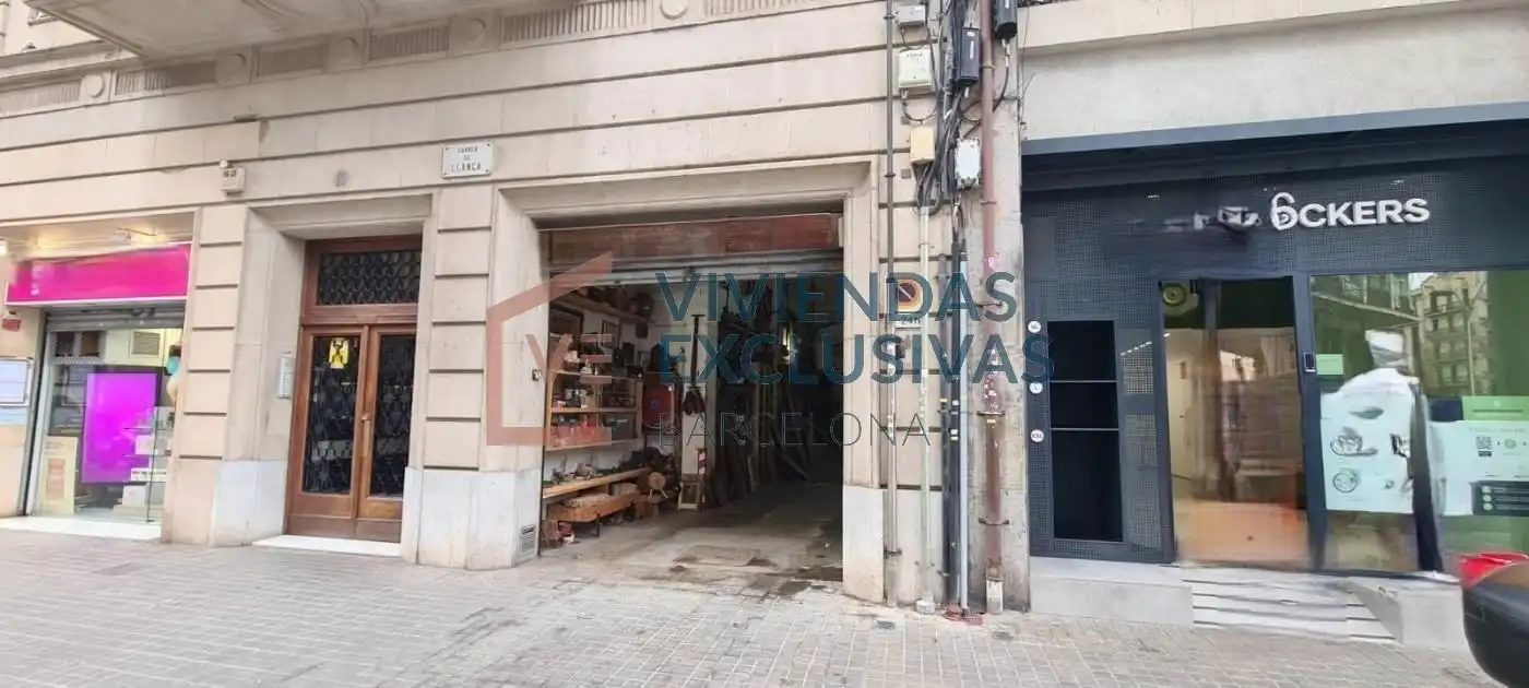 Local comercial en venta en Carrer de Llançà, imagen 4