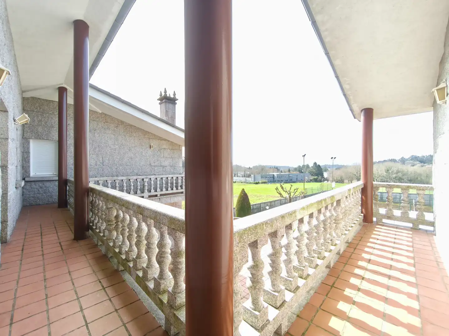 Terrassa de Casa o xalet en venda en Santiago de Compostela  amb Calefacció, Jardí privat i Terrassa