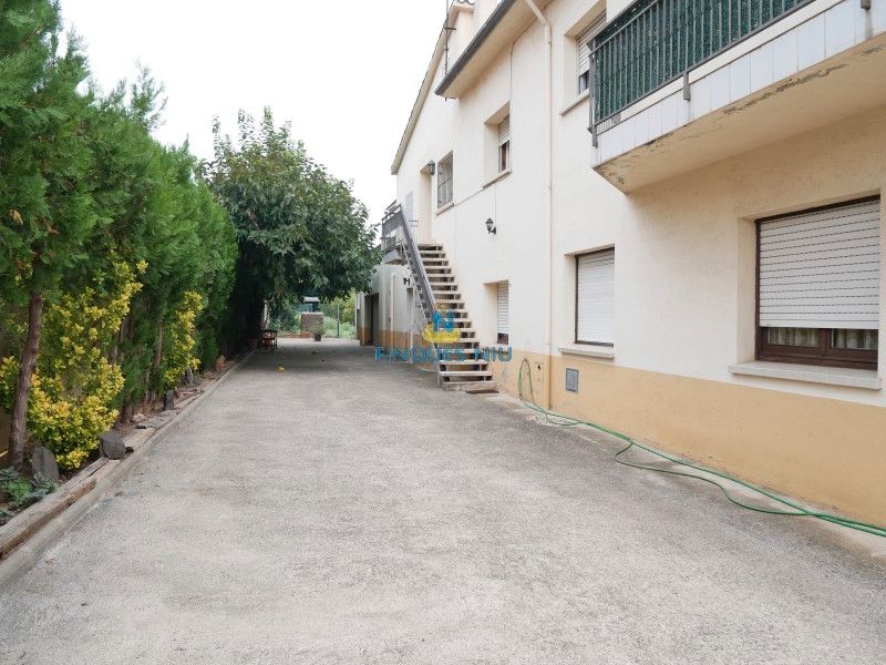 Exterior view of House or chalet for sale in Maçanet de la Selva  with Air Conditioner and Private garden