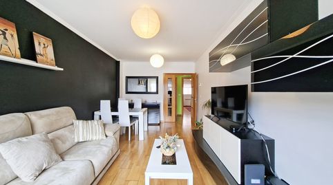 Foto 4 de Piso en venta en Rúa Ramón Cabanillas, Cambre , A Coruña