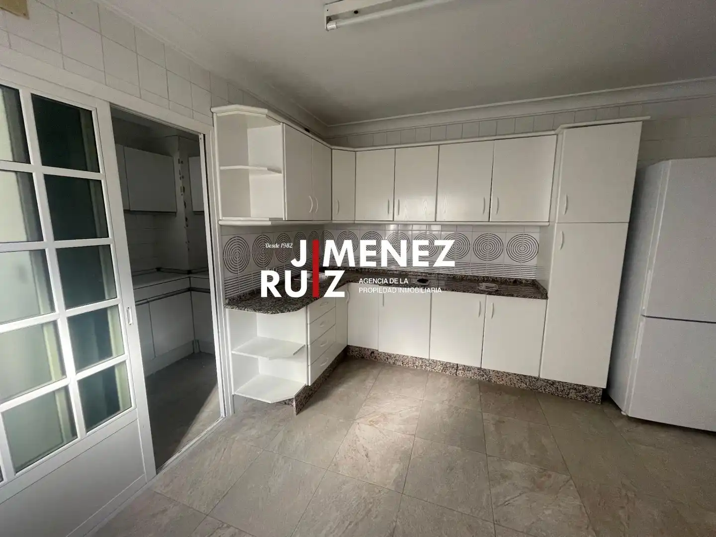 Kitchen of Flat for rent in El Puerto de Santa María  with Balcony