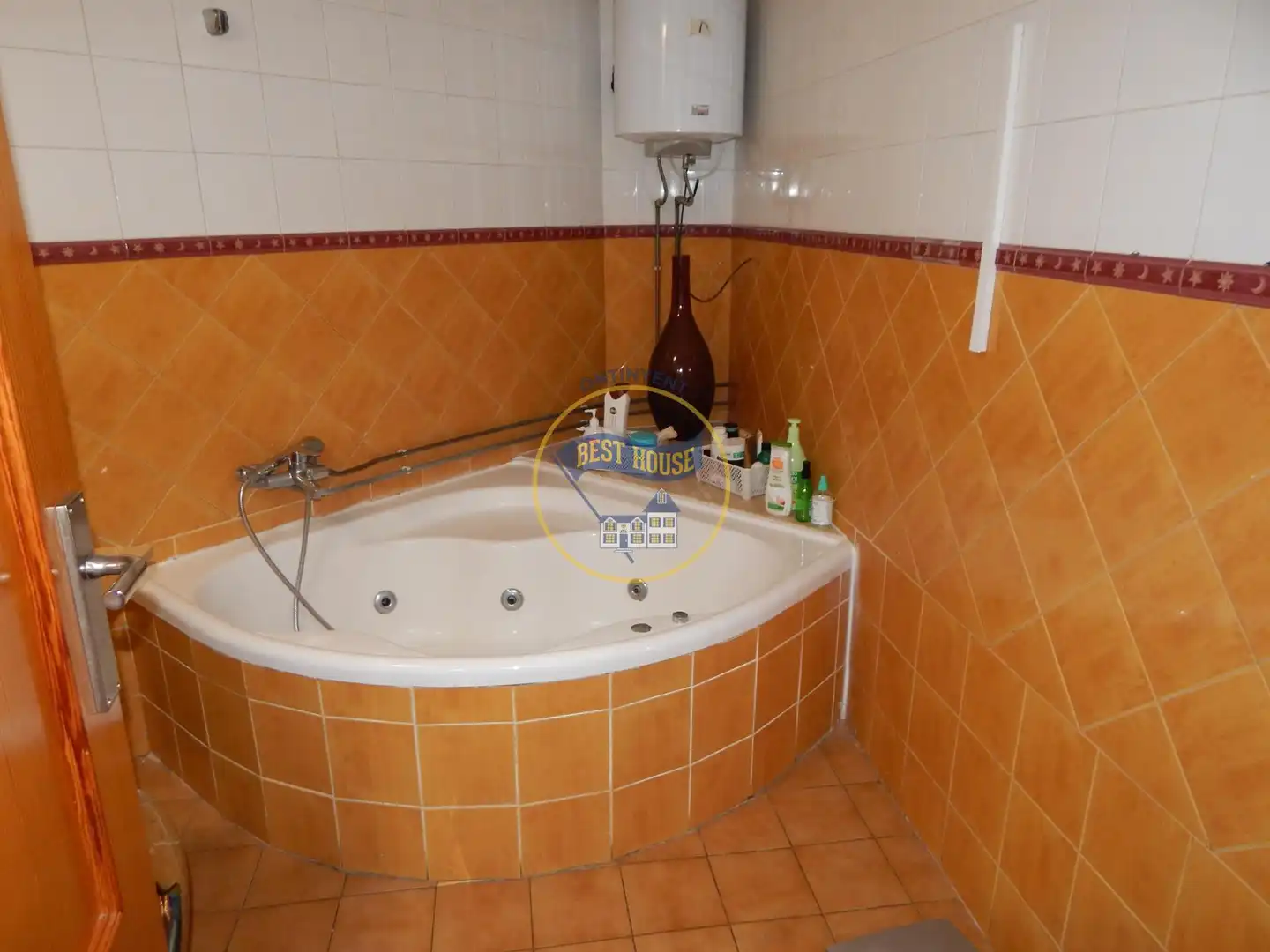 Bathroom of Ground floor for sale in Ontinyent  with Air Conditioner and Storage room