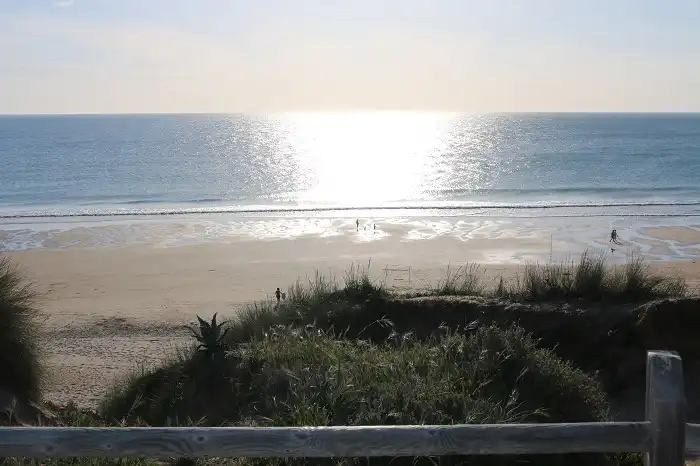 Vista exterior de Apartament en venda en Chiclana de la Frontera amb Calefacció, Terrassa i Moblat