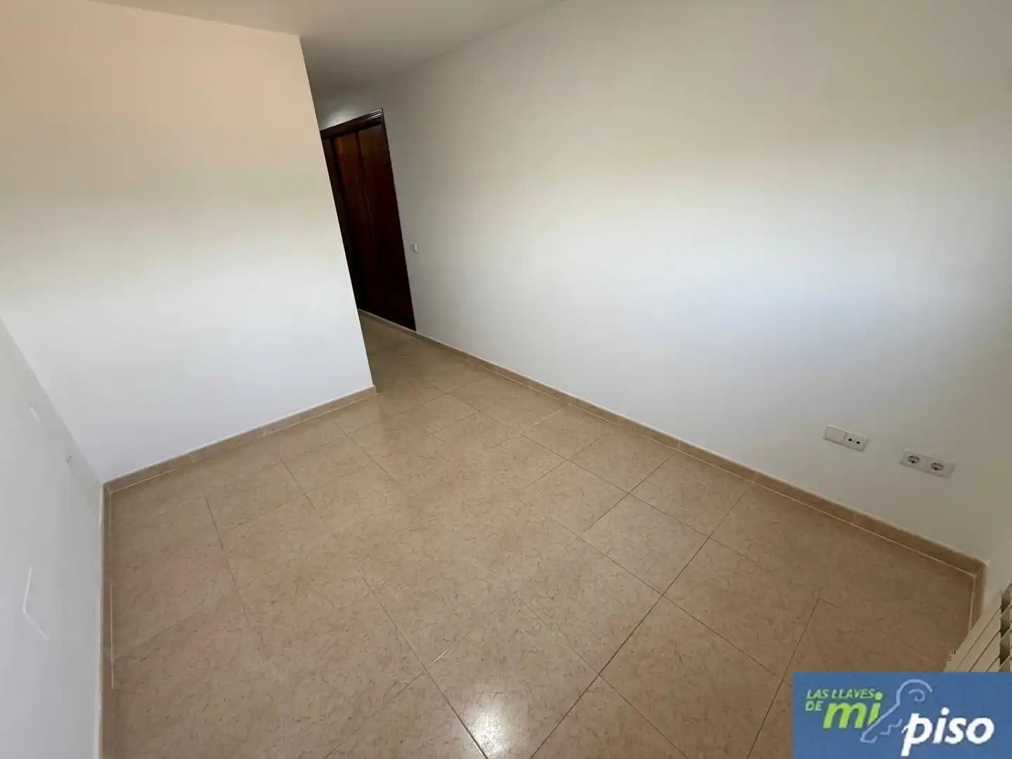 Habitación de Piso en venta en Santovenia de Pisuerga con Calefacción, Terraza y Trastero