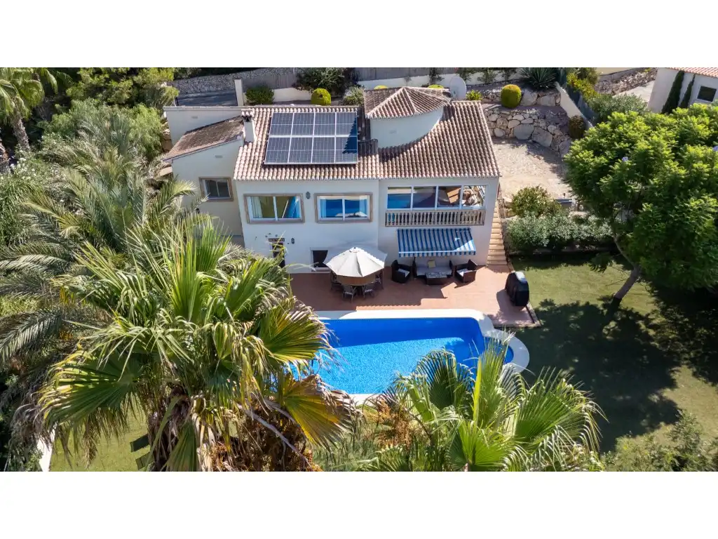 Casa amb terrassa en venda a La Granadella  - Costa Nova