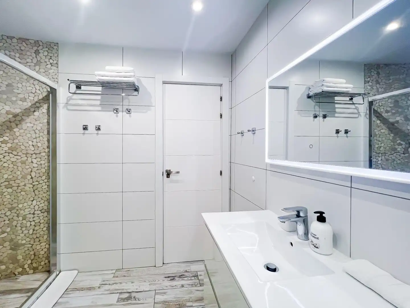 Baño de Apartamento en venta en Adeje con Aire acondicionado, Terraza y Amueblado