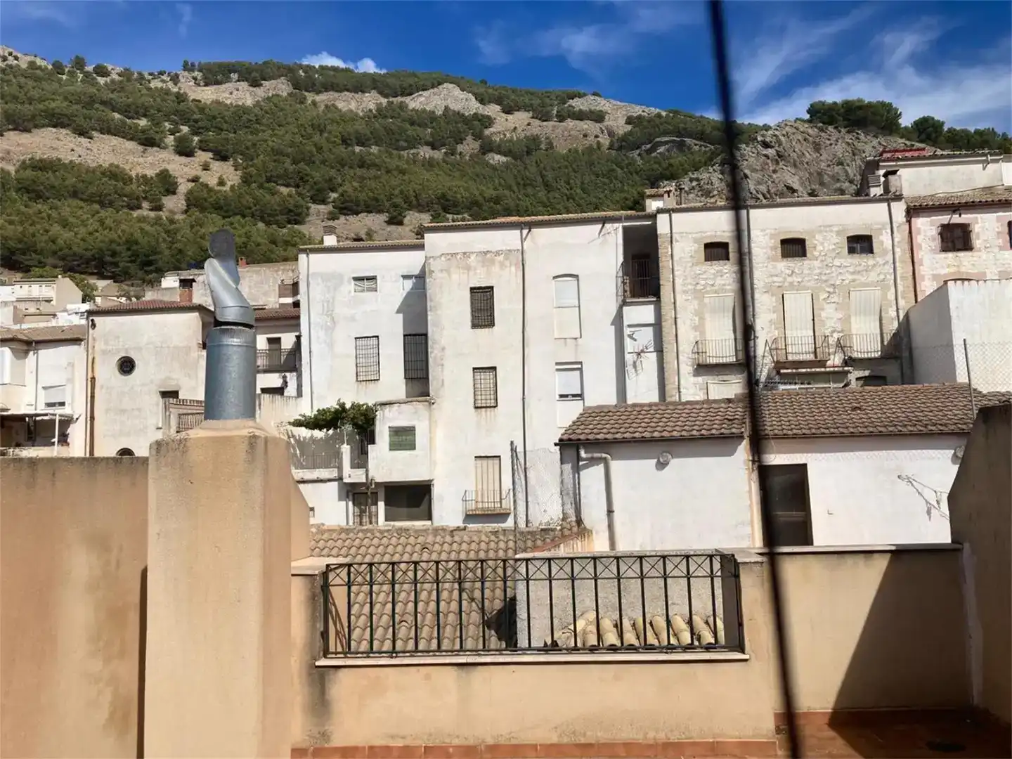 Vista exterior de Casa adosada en venda en Torres