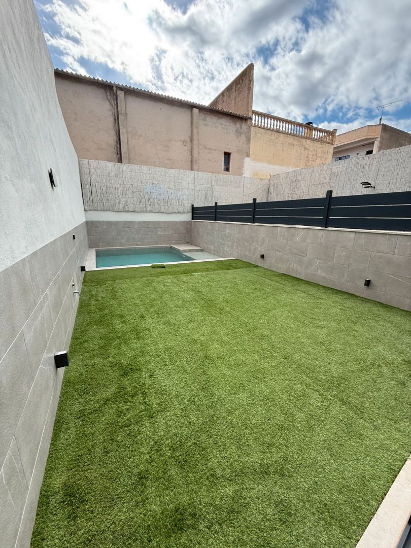 Swimming pool of House or chalet for sale in  Palma de Mallorca  with Heating, Private garden and Swimming Pool