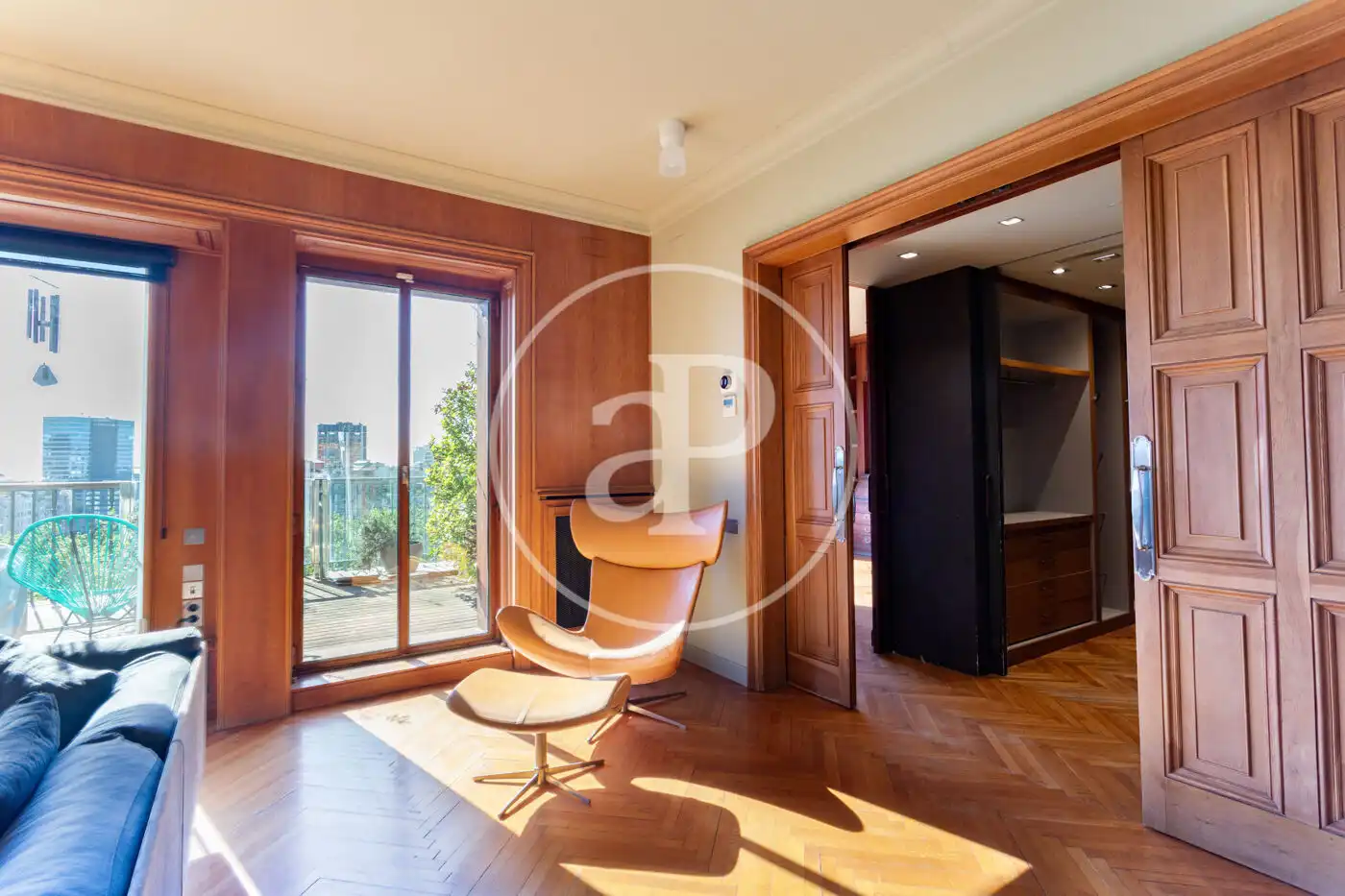 Dachboden zur Miete in Barcelona mit Klimaanlage, Heizung und Terrasse