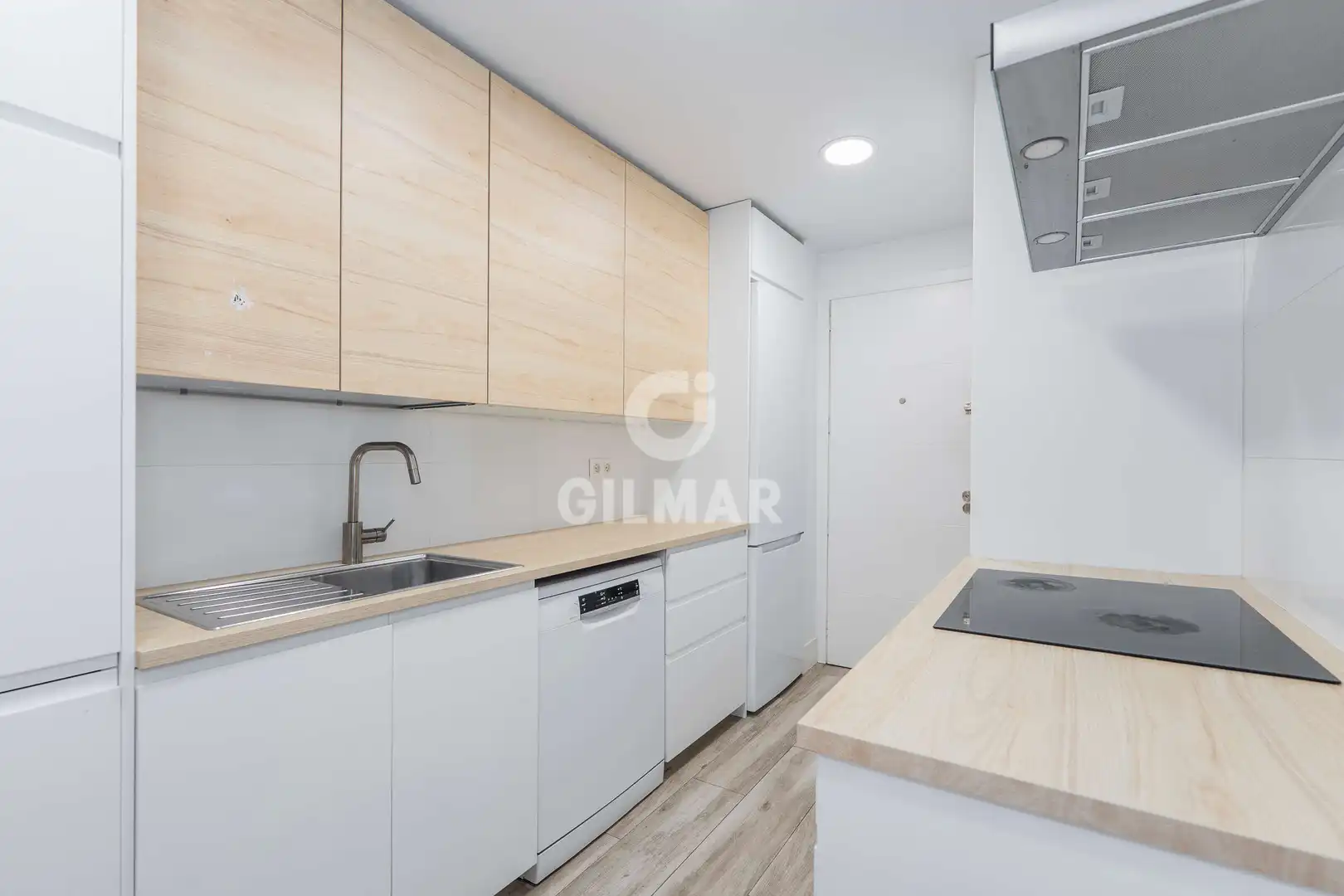 Kitchen of Flat for sale in Madrid  with Heating