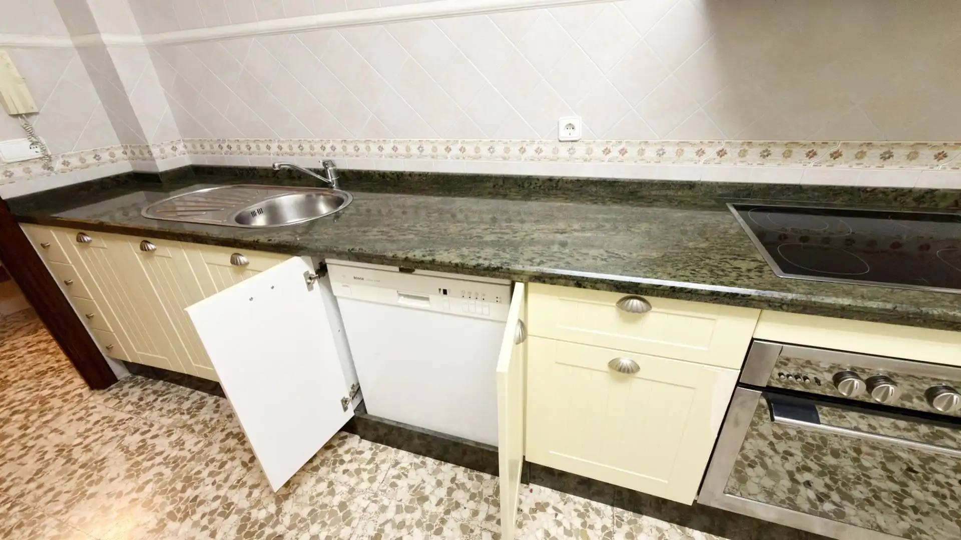 Flat with lift for sale in Avenida ALCALDE FEDERICO MOLINA, imagen 16
