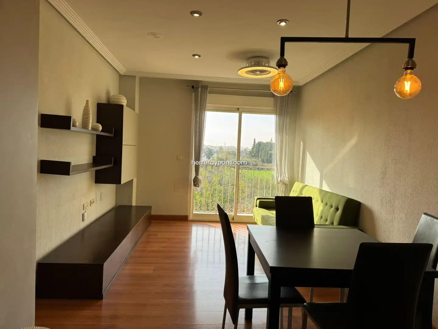 Living room of Flat for sale in Murcia  with Air Conditioner and Storage room