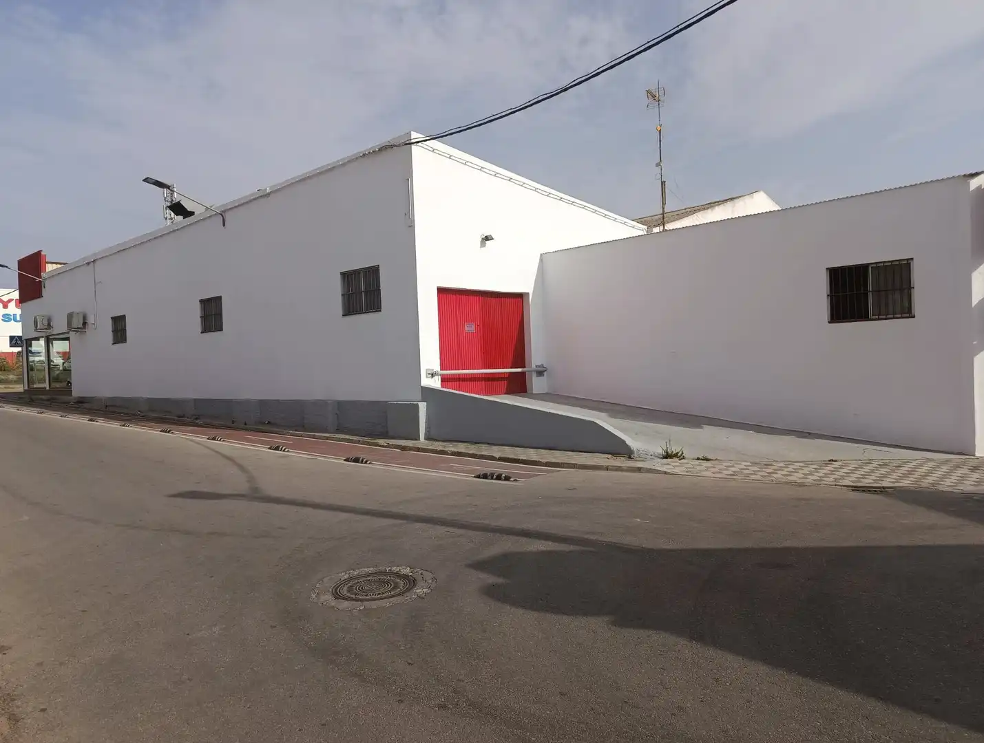 Exterior view of Industrial buildings for sale in Utrera