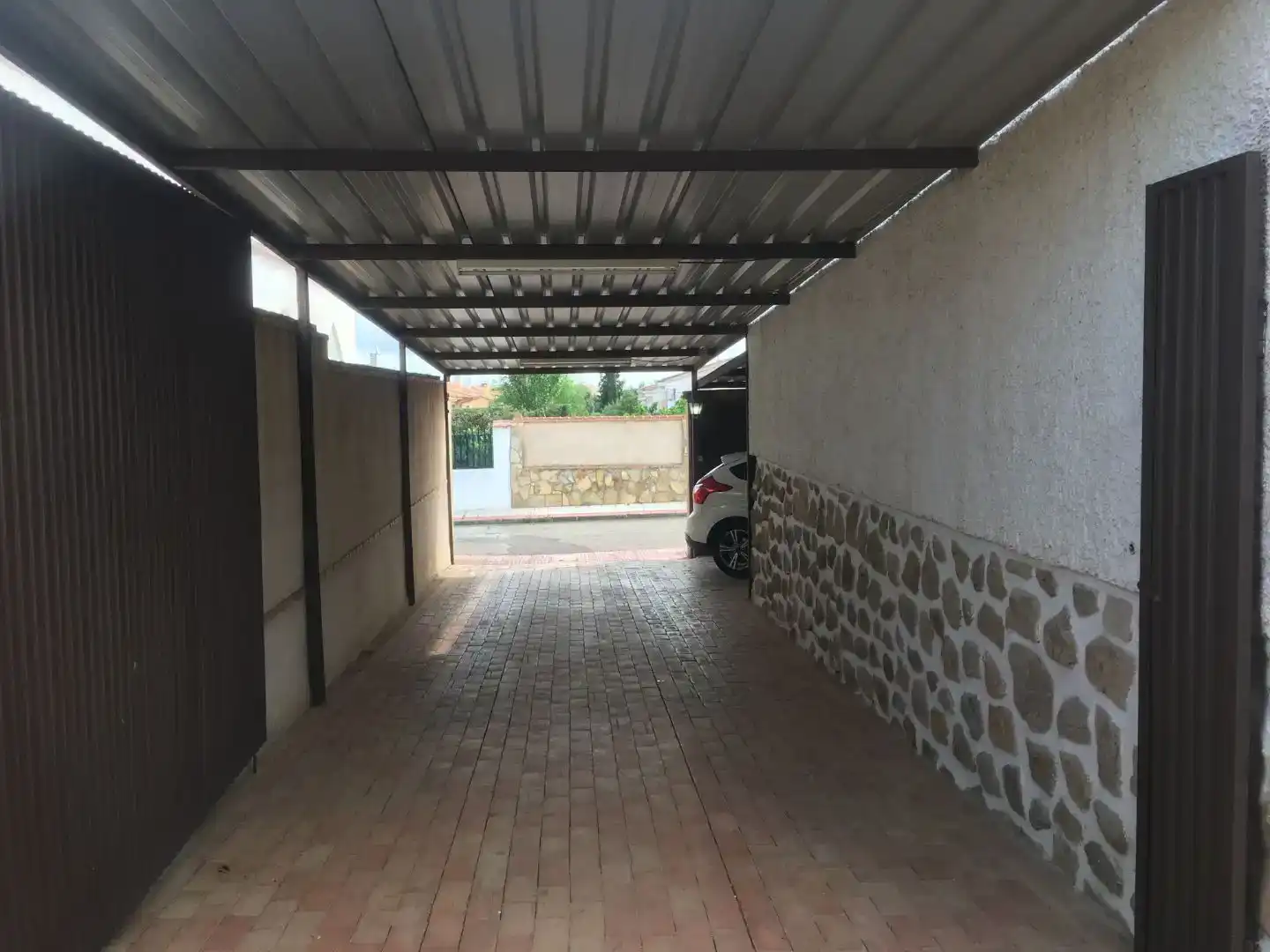 Parkplatz von Wohnung zum Verkauf in Cobisa mit Klimaanlage, Privatgarten und Parkett
