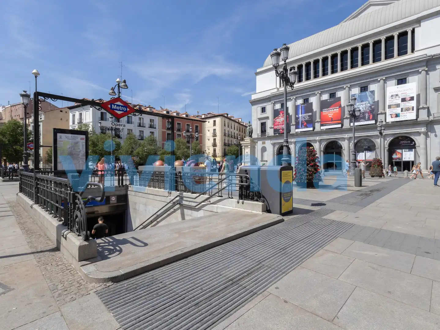 Flat with terrace for sale in Calle Campomanes, imagen 4
