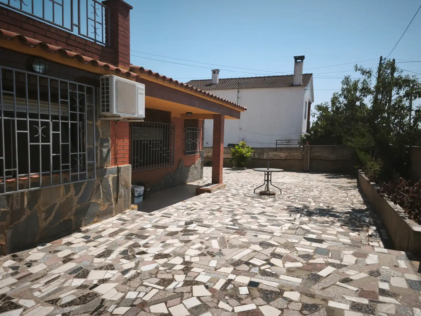 Vista exterior de Casa o xalet en venda en Santa Oliva amb Aire condicionat, Calefacció i Jardí privat