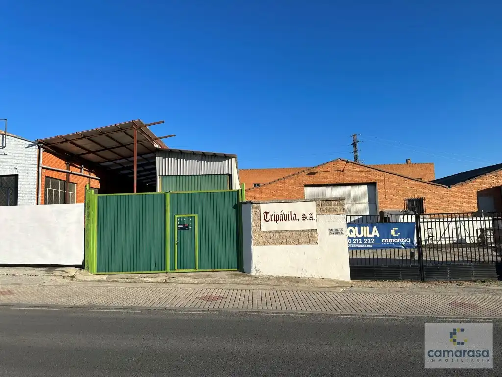 Außenansicht von Fabrikhallen zur Miete in Ávila