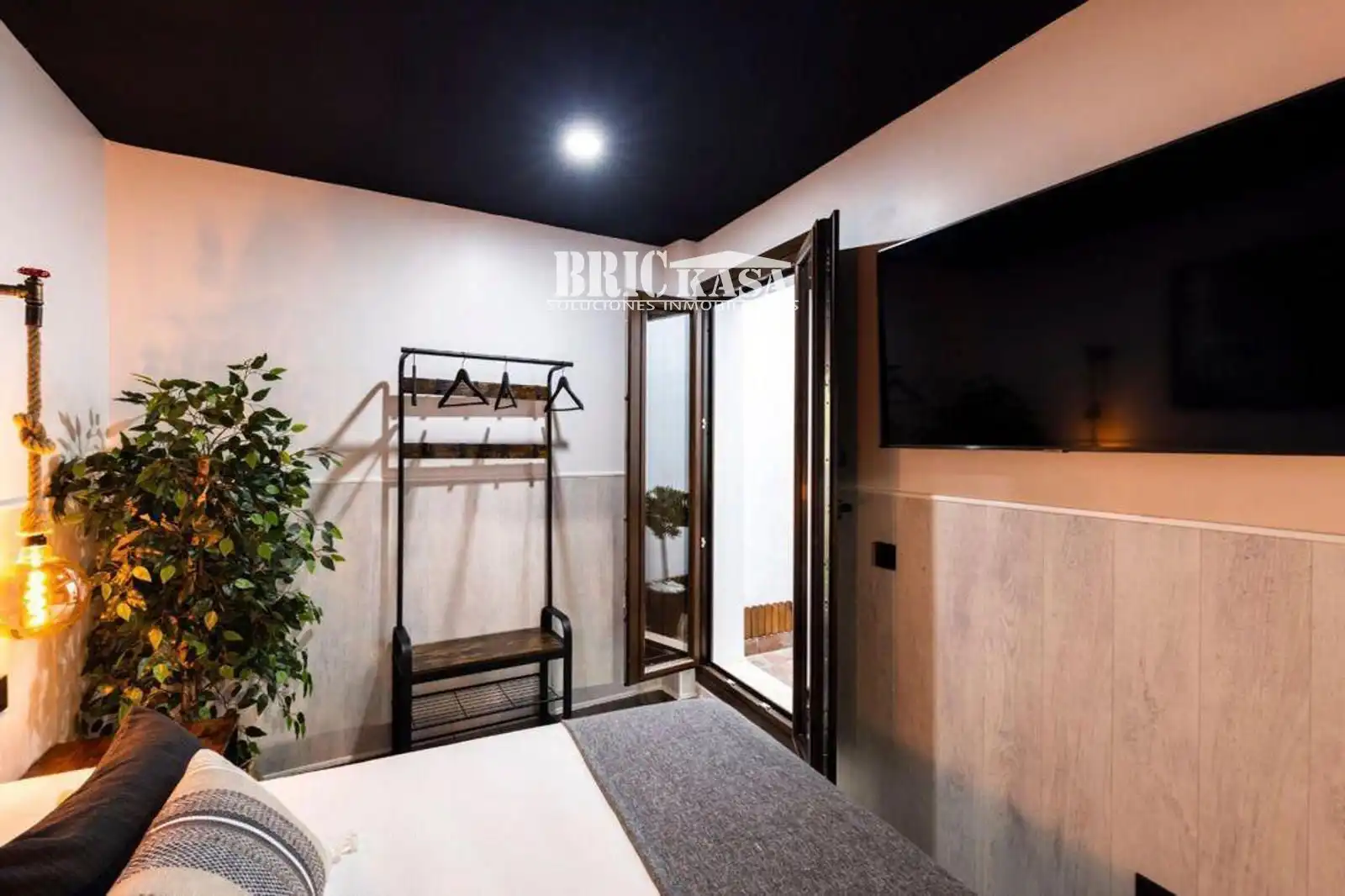 Schlafzimmer von Gebäude zum Verkauf in Cáceres
