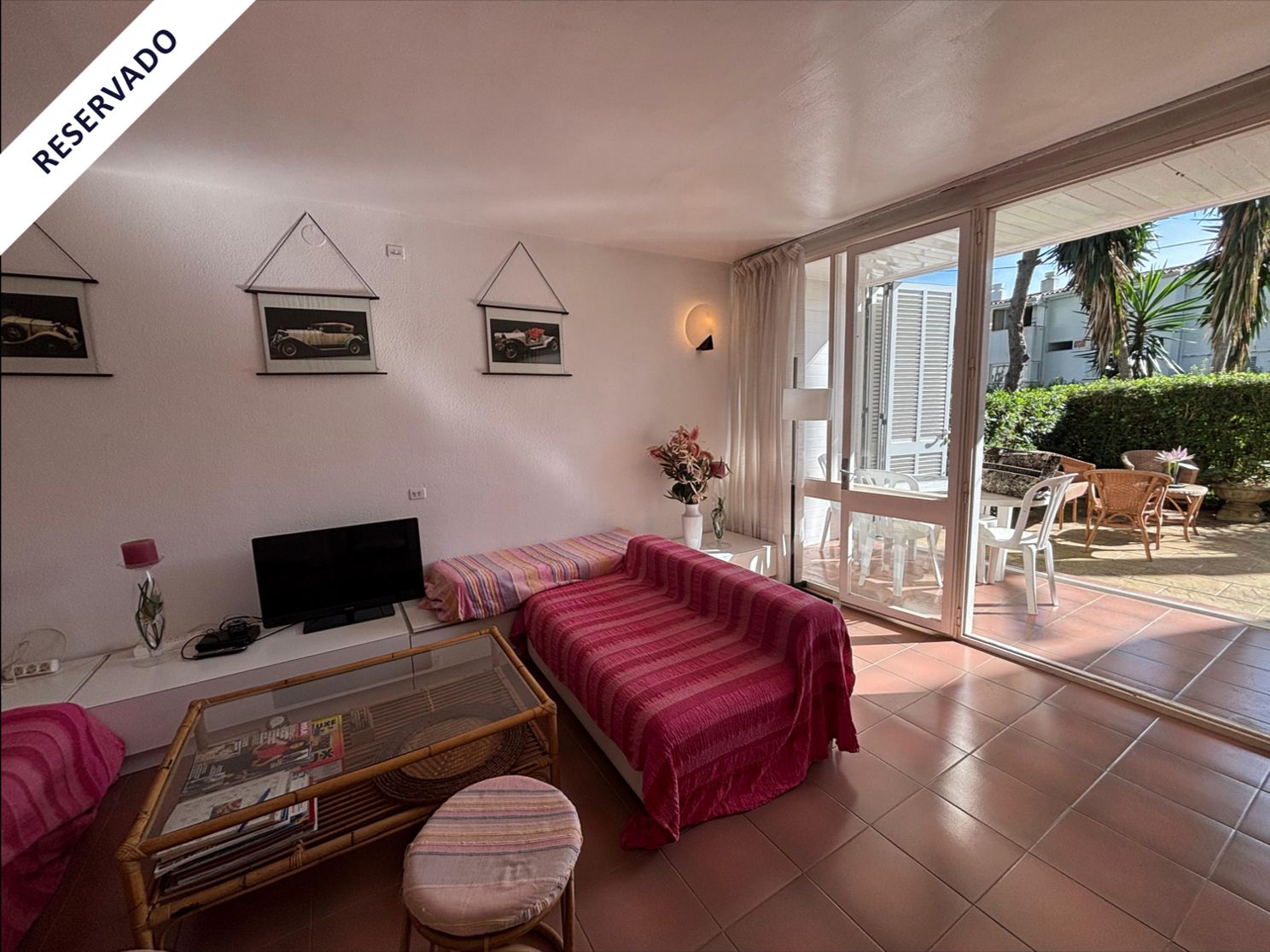 Sala d'estar de Pis en venda en Castell d'Aro, Platja d'Aro i s'Agaró amb Terrassa, Moblat i TV