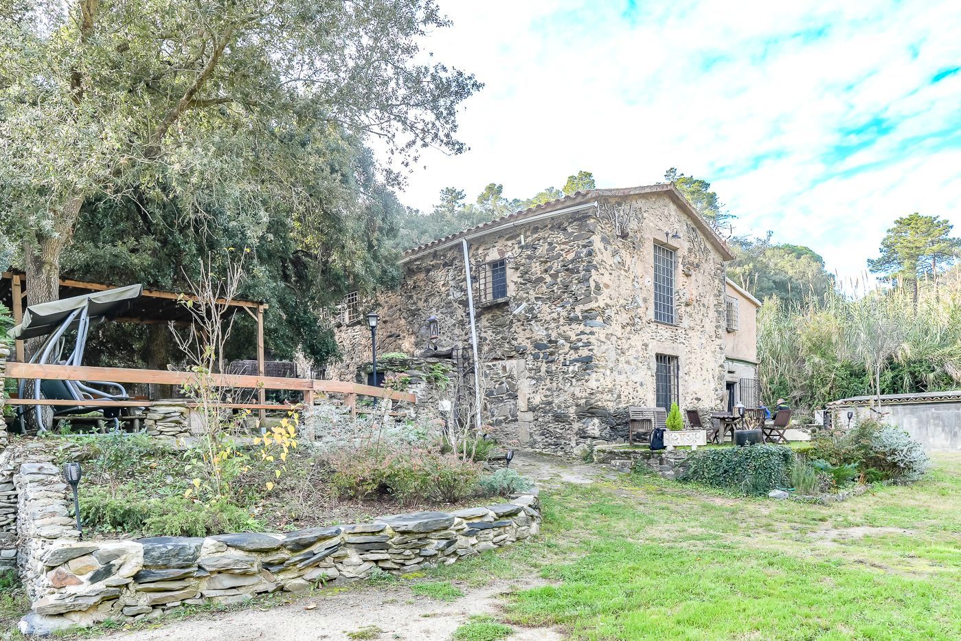 Außenansicht von Country house zum verkauf in Santa Susanna mit Terrasse, Schwimmbad und Internet