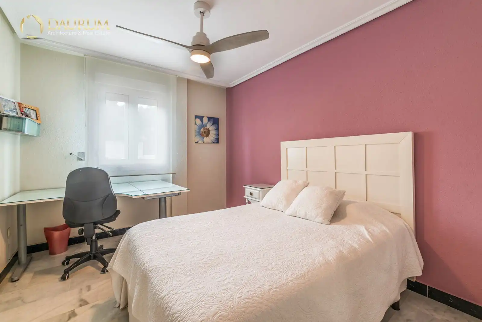 Schlafzimmer von Maisonette zum Verkauf in San Juan de Aznalfarache mit Klimaanlage, Heizung und Terrasse
