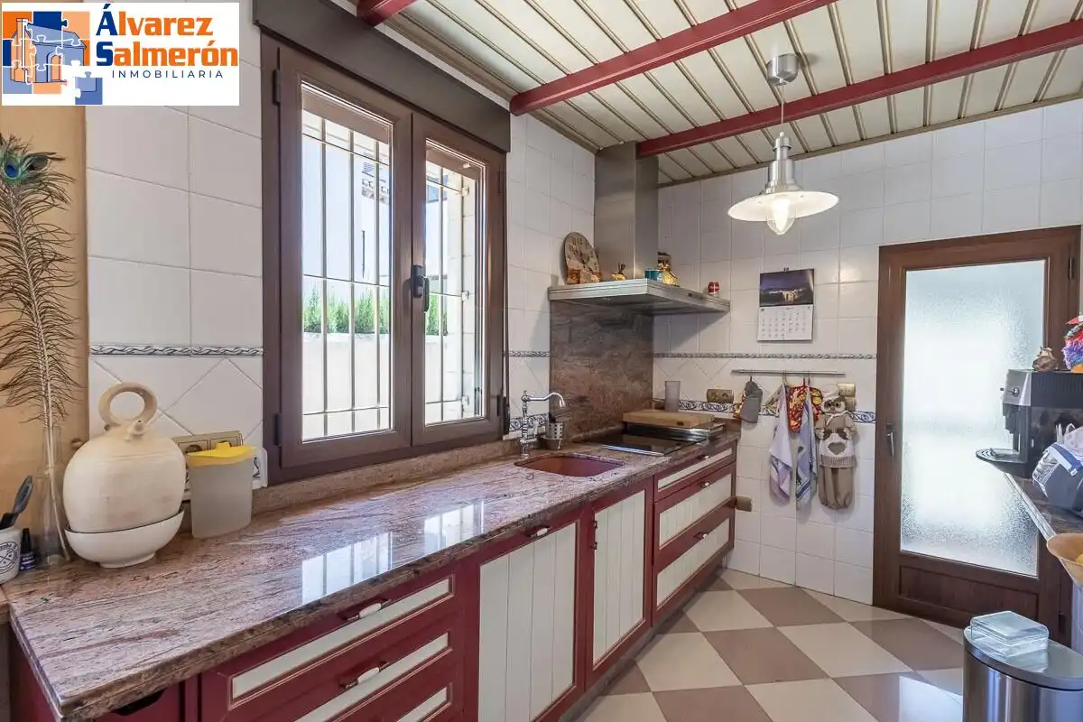 Villa con giardino in vendita a BAJO DE HUETOR, imagen 10