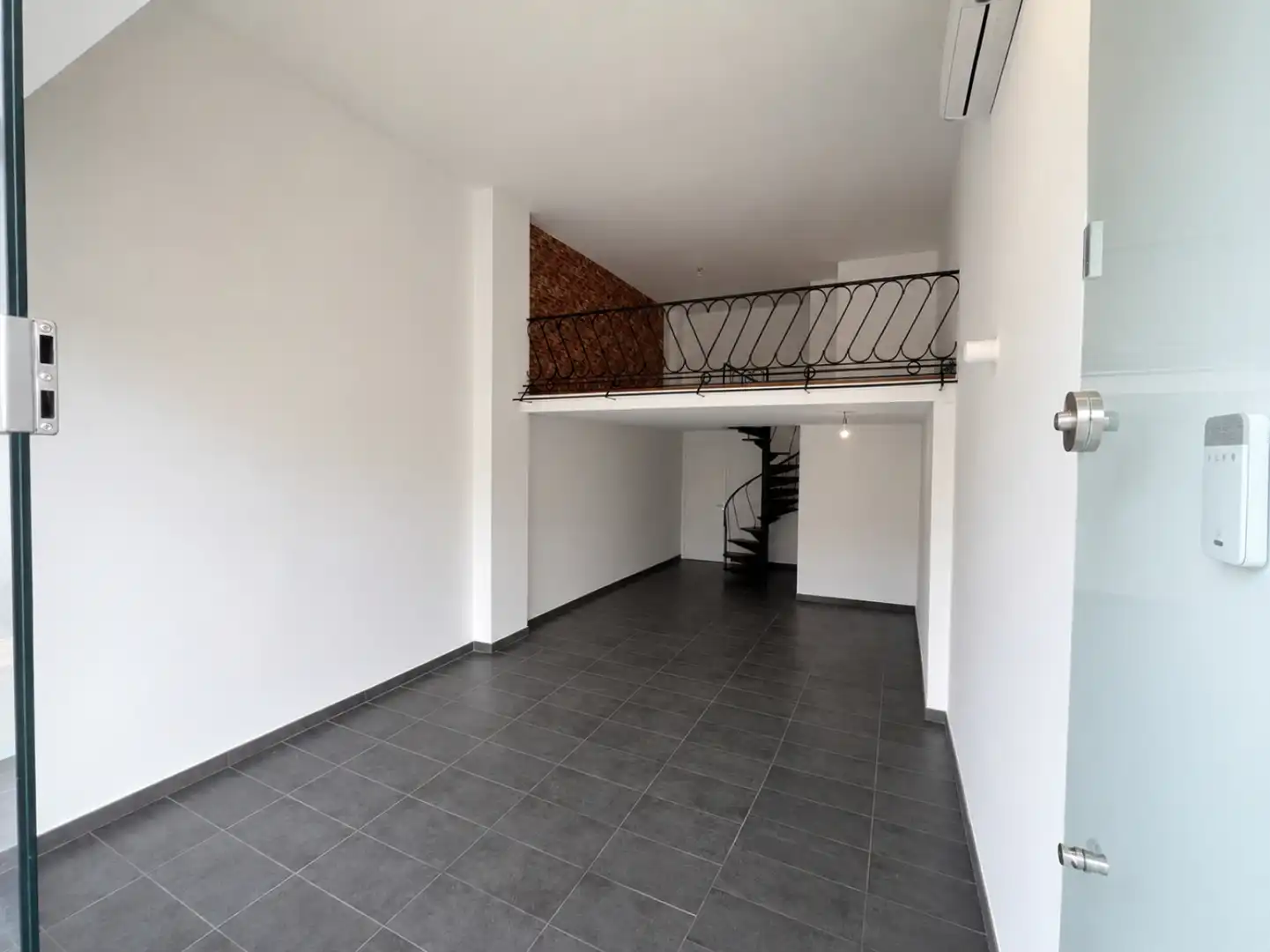 Business premises to rent in Luis Mariano Kalea