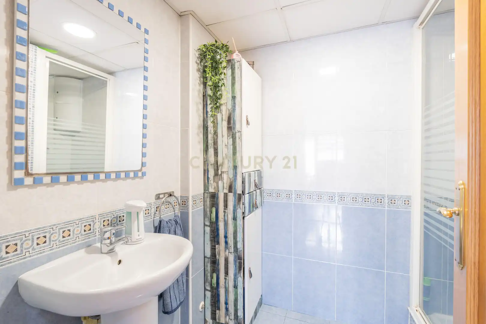 Bany de Apartament en venda en Paterna amb Aire condicionat i Balcó