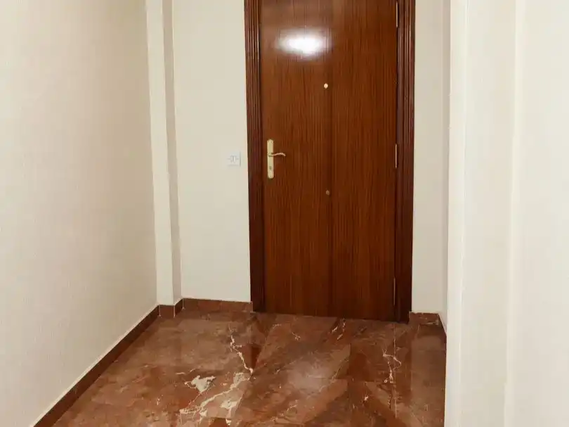 Piso en venta en  Granada Capital con Aire acondicionado y Balcón