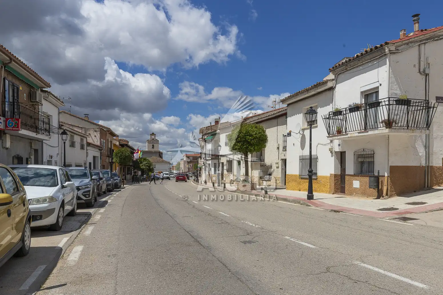 Vista exterior de Pis en venda en Chiloeches amb Calefacció, Traster i Balcó