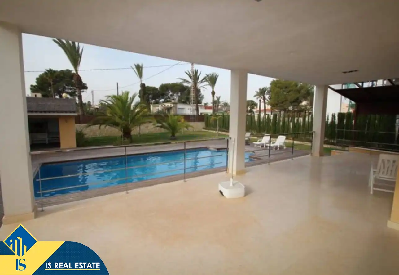 Piscina de Casa o chalet de alquiler en Orihuela con Aire acondicionado, Calefacción y Jardín privado