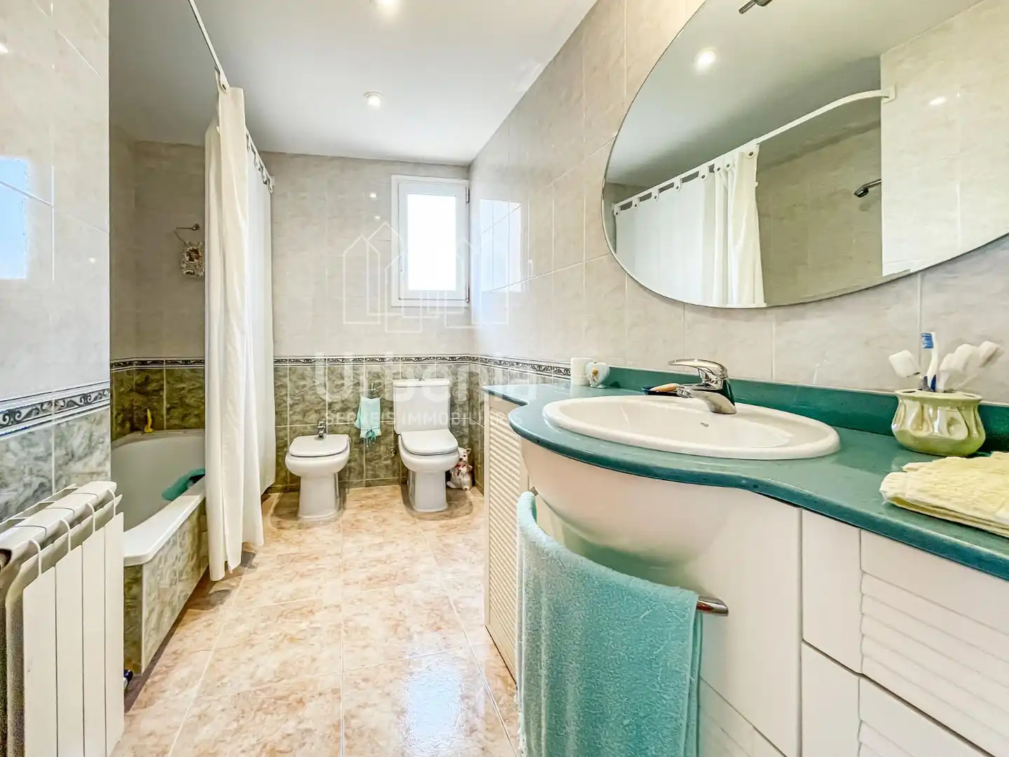 Bathroom of Houses for sale in Argentona  with Air Conditioner, Heating and Terrace