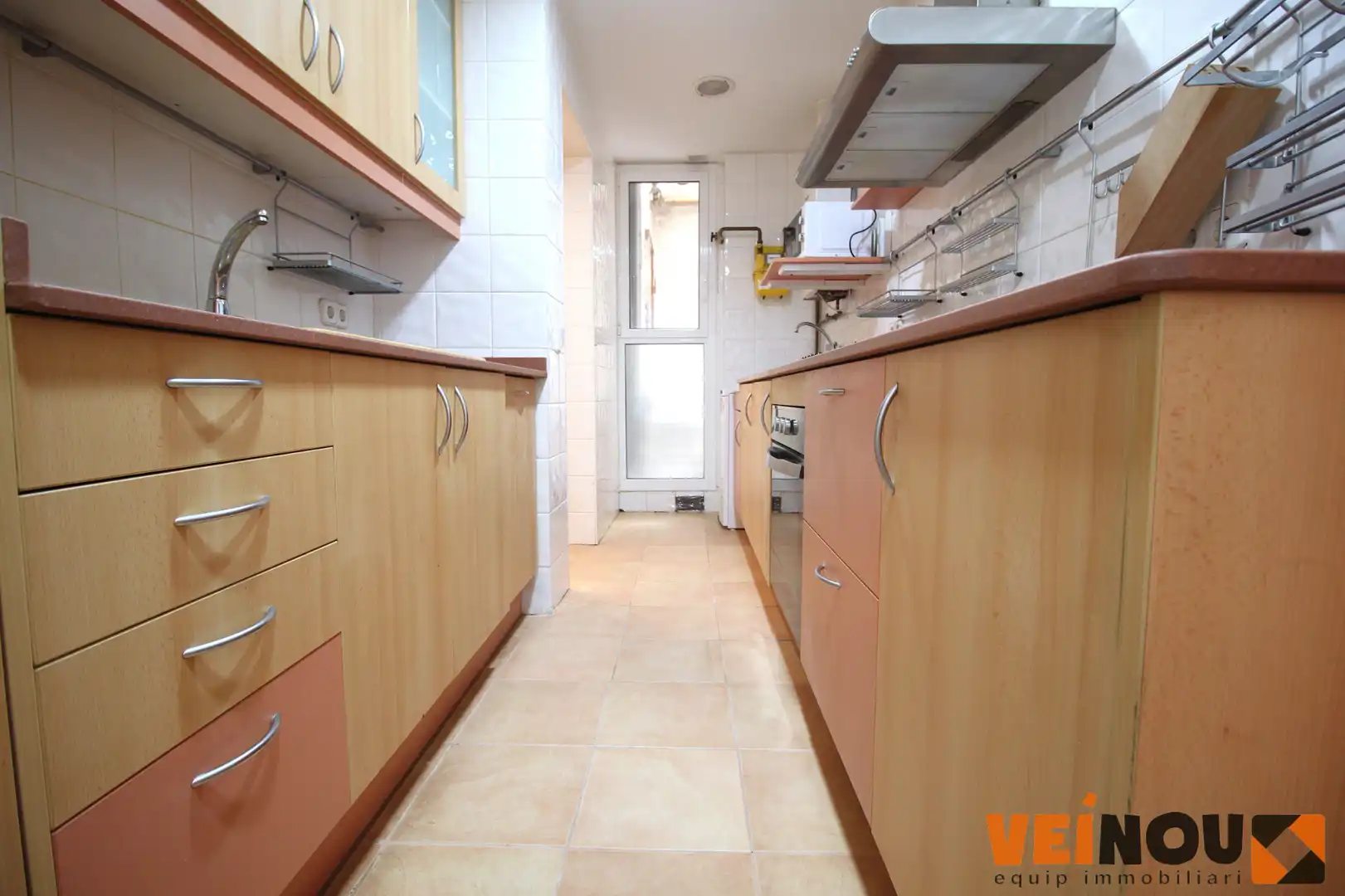 Cocina de Planta baja en venta en Barcelona con Aire acondicionado y Horno