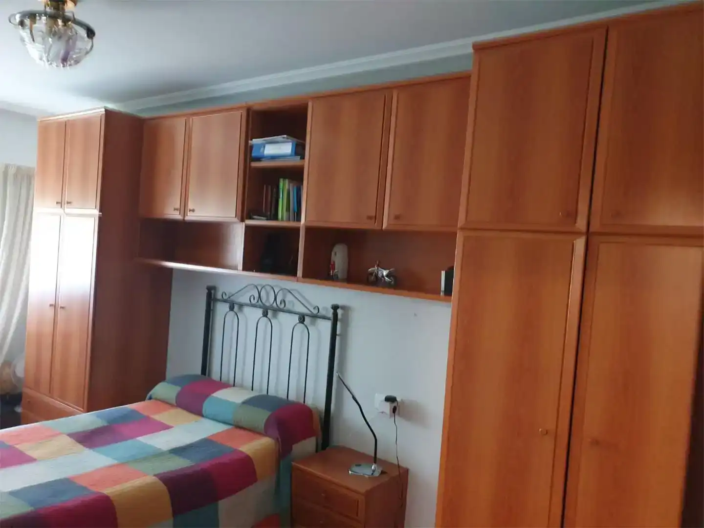 Dormitori de Pis en venda en Ourense Capital  amb Balcó